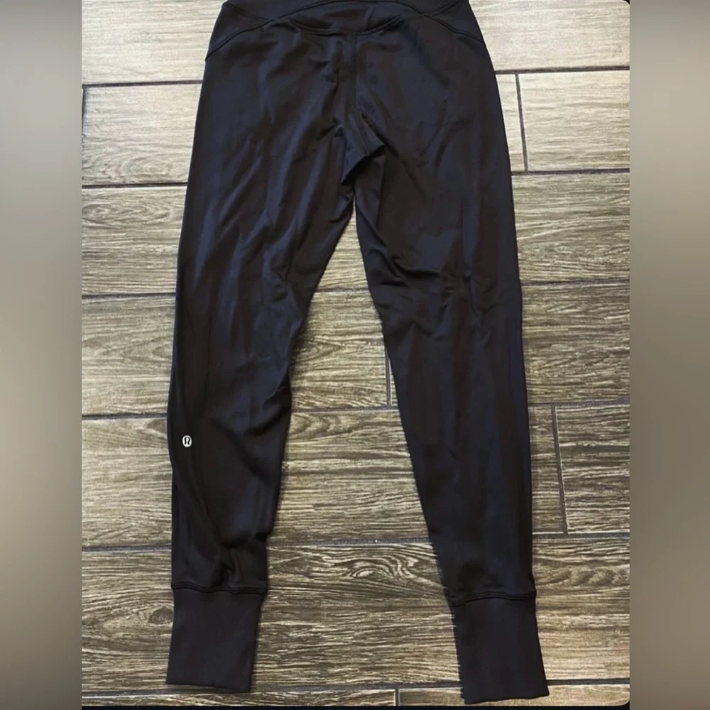 Lululemon Flurry Up Jogger high rise thermal reflective trim fleece interior 6 - Picture 14 of 16